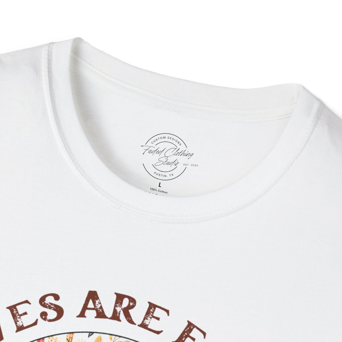 Autumn is Calling - Softstyle T-Shirt